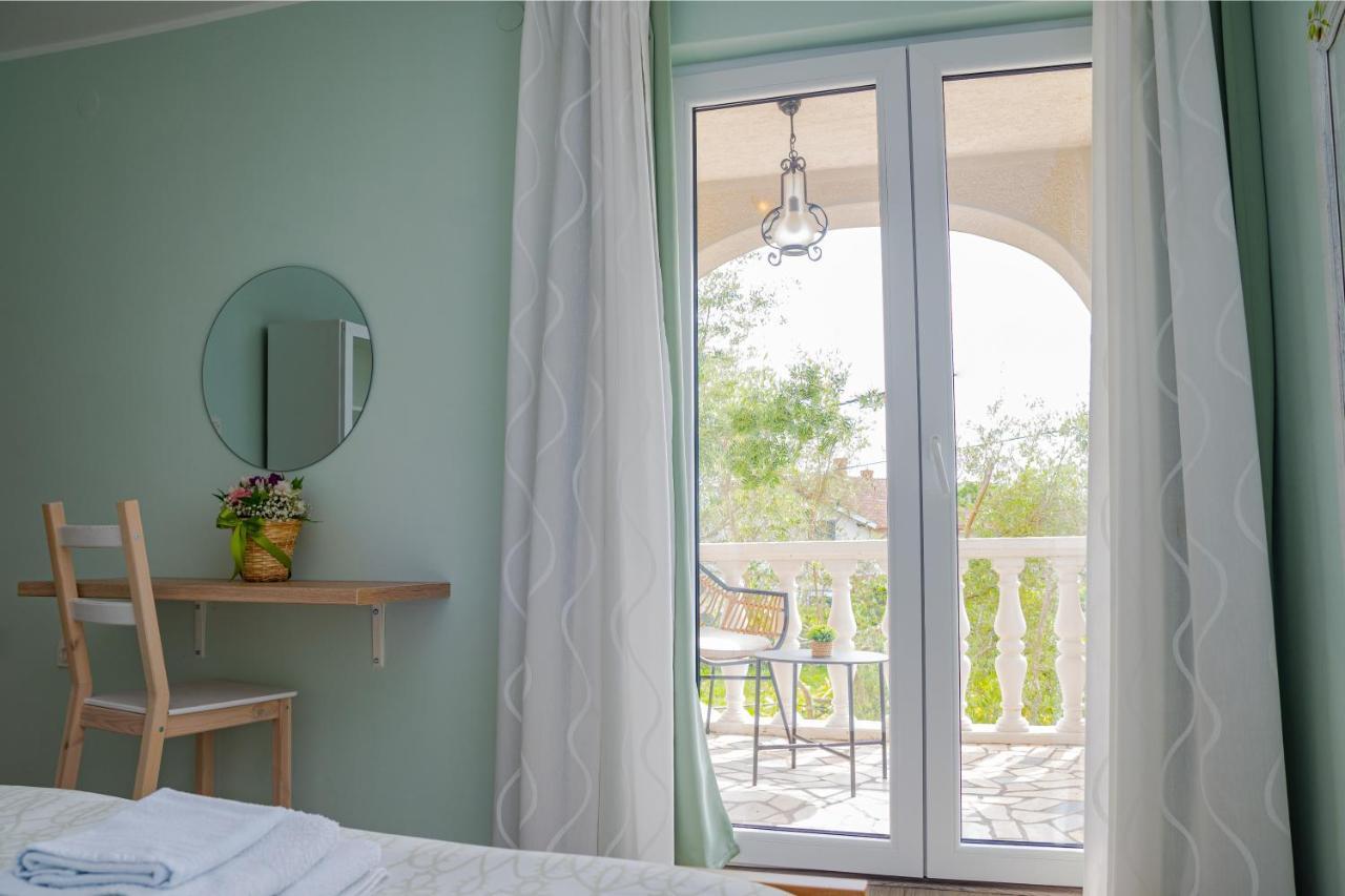 Apartman Doris Milohnici エクステリア 写真